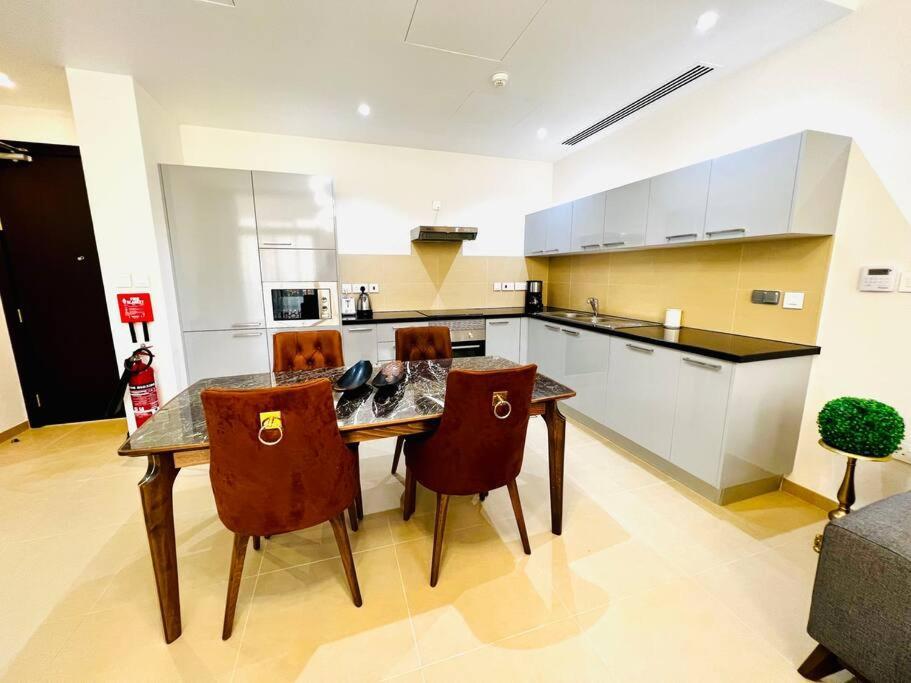 One Bedroom Apartment Muscatbay Bagian luar foto